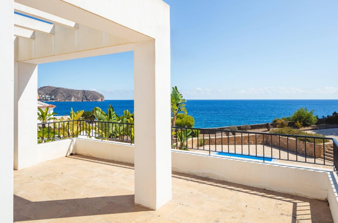 Villa de luxe en première ligne de mer à vendre à Moraira, Costa Blanca