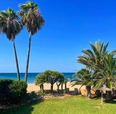 Villa exclusive en première ligne de plage à Las Marinas, Dénia