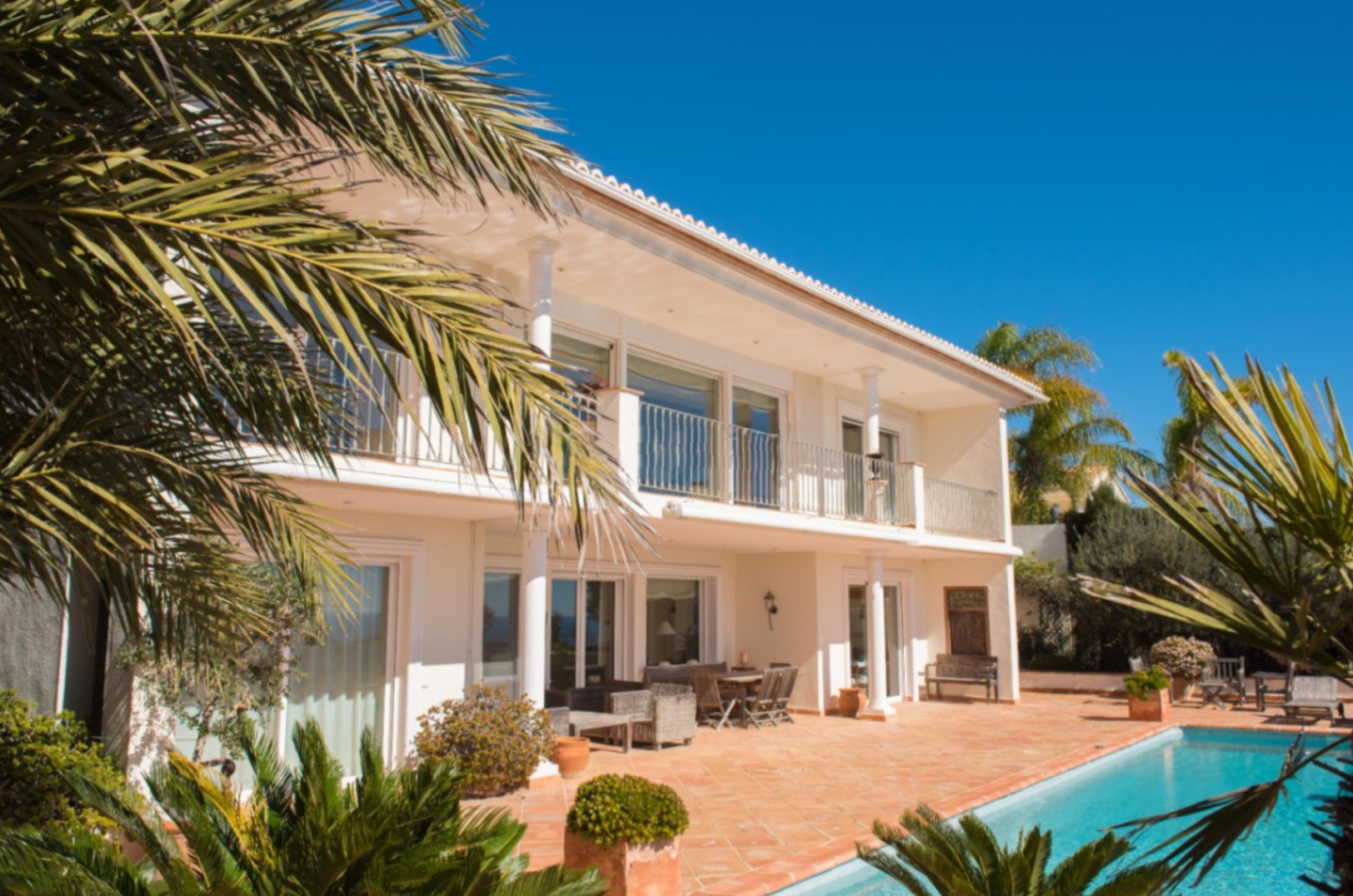 Villa méditerranéenne exclusive avec des vues imprenables sur la mer à Moraira