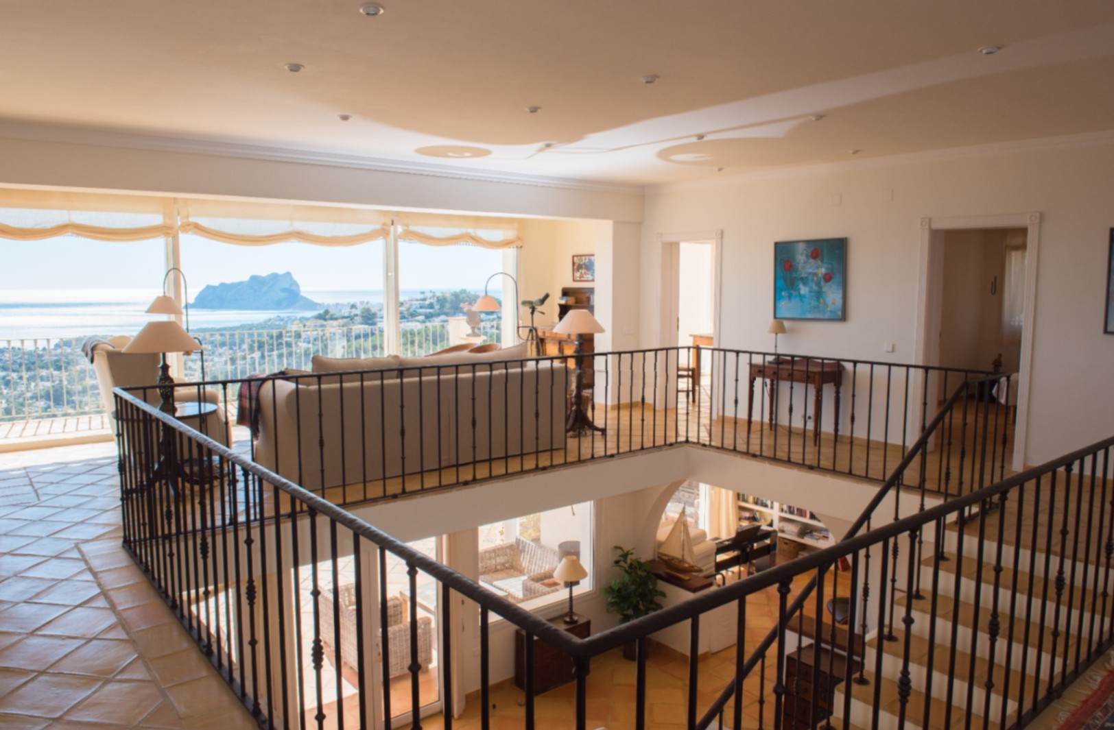 Villa méditerranéenne exclusive avec des vues imprenables sur la mer à Moraira