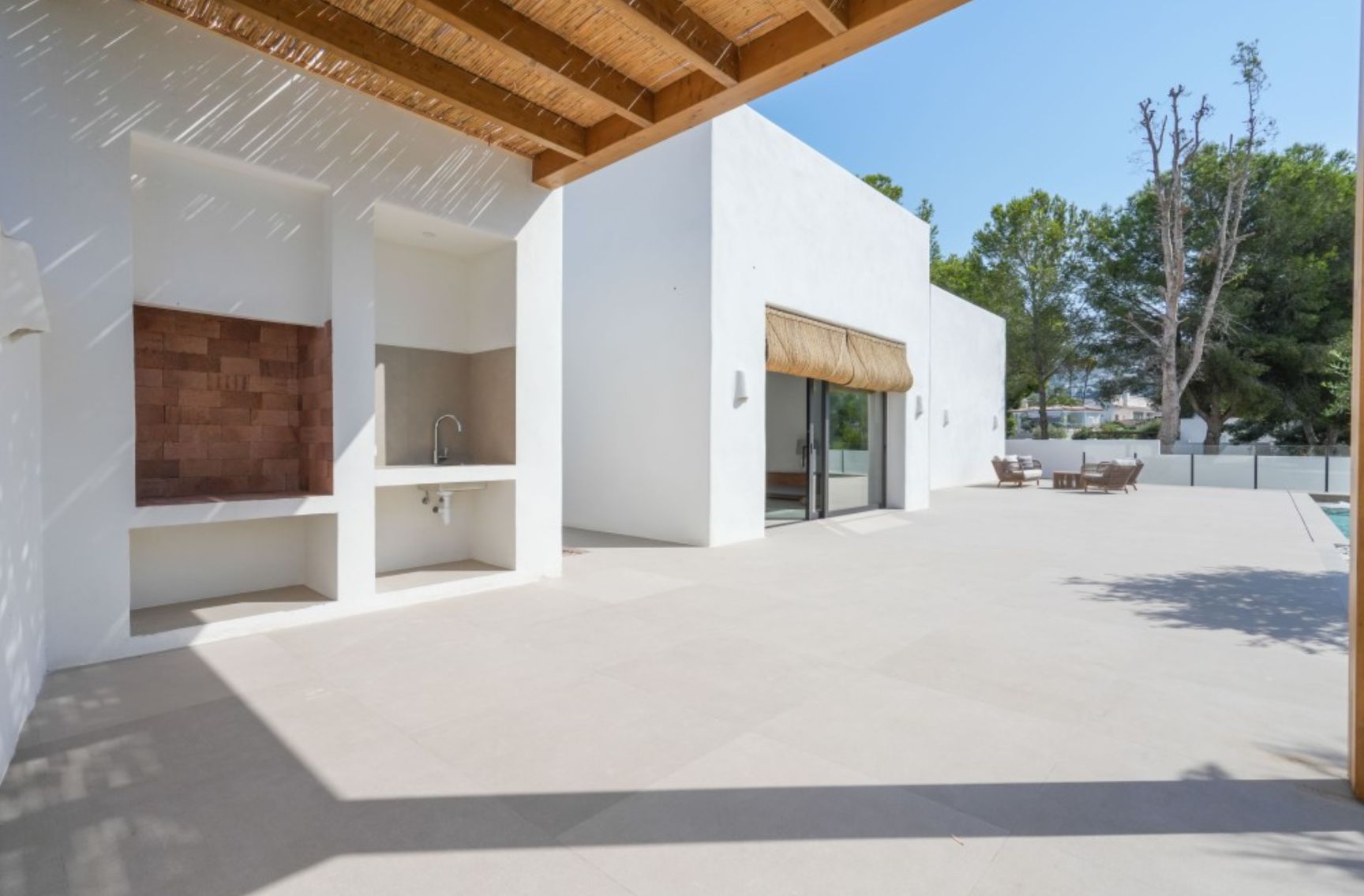 Villa ibicenca neuve avec vue sur la mer à Moraira