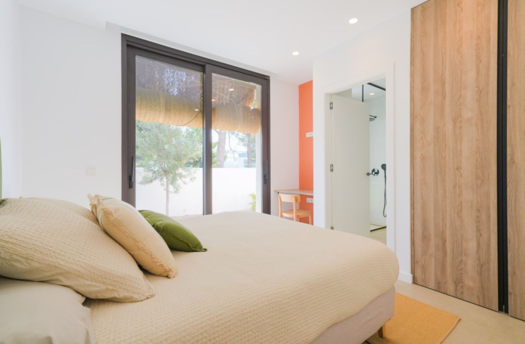 Villa ibicenca neuve avec vue sur la mer à Moraira