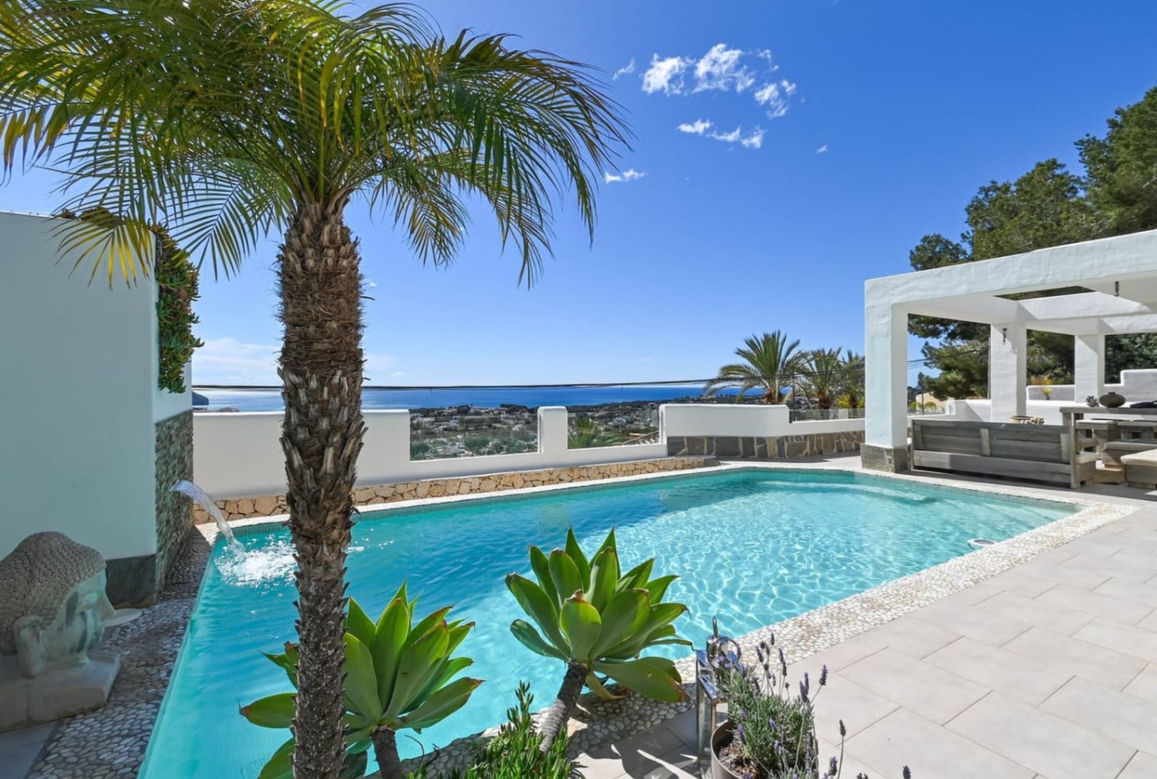 Willa luksusowa z panoramicznym widokiem na morze w jednej z najbardziej ekskluzywnych okolic Moraira.
