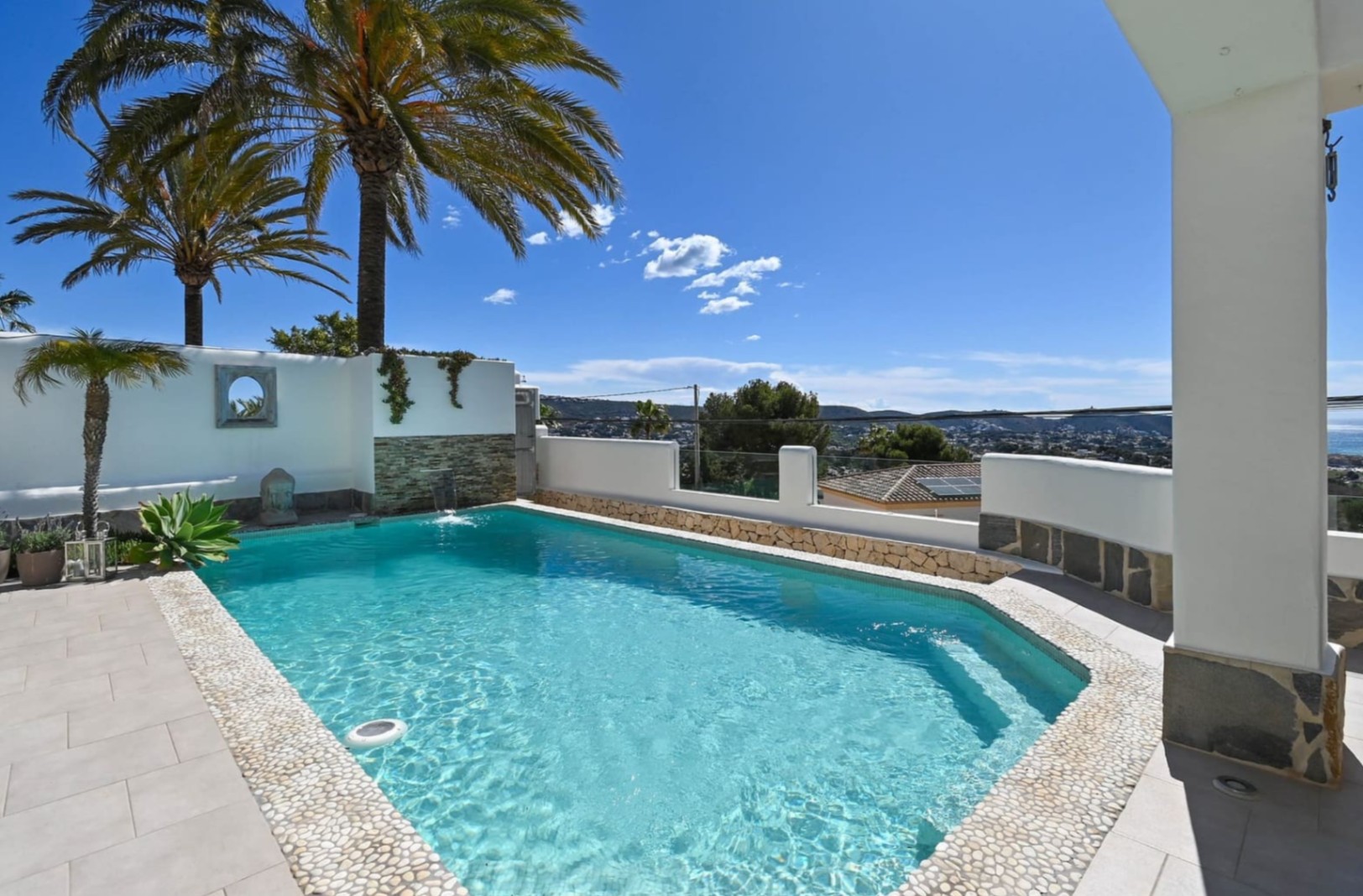 Willa luksusowa z panoramicznym widokiem na morze w jednej z najbardziej ekskluzywnych okolic Moraira.