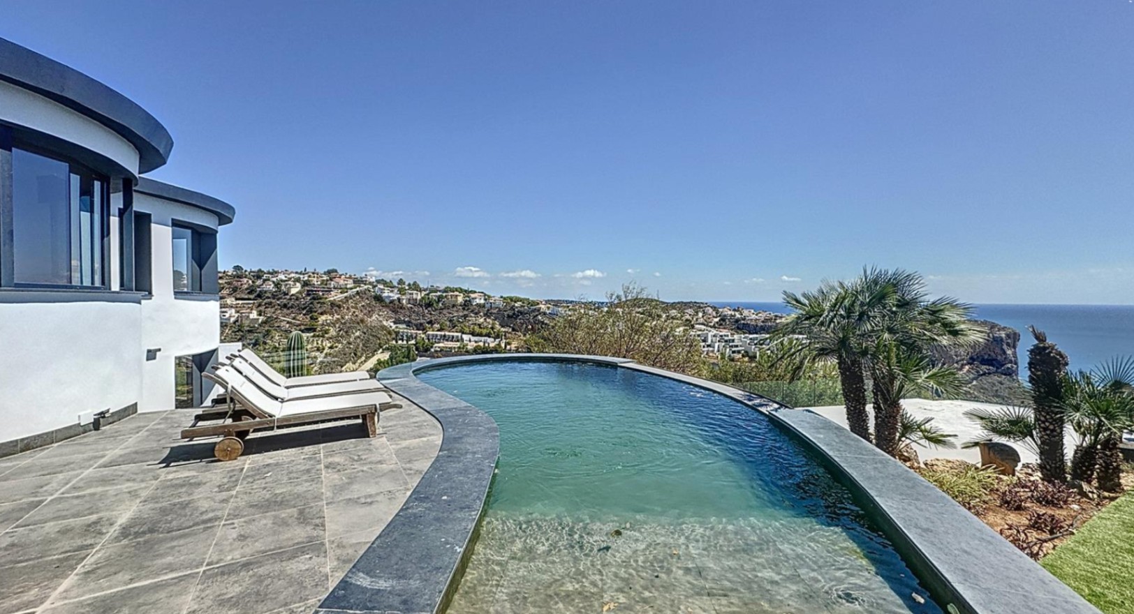 Villa med havutsikt i Moraira-området