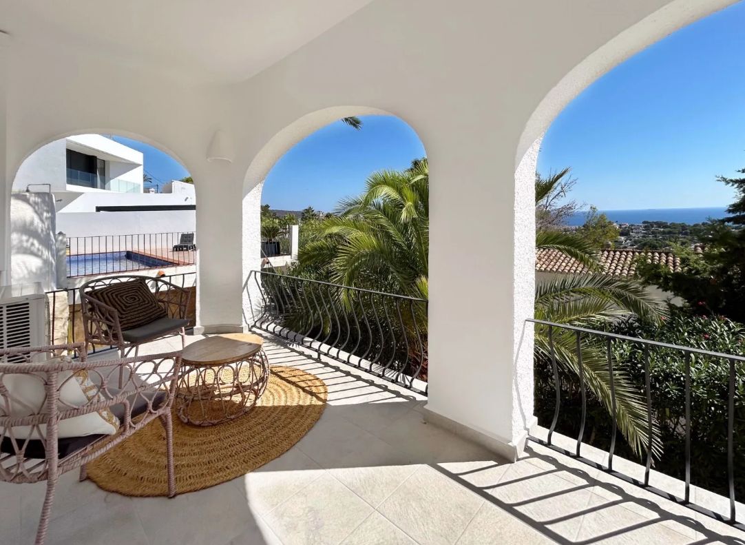 Villa avec vue panoramique sur la mer à Benimeit.