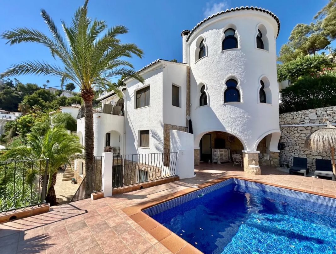 Villa avec vue panoramique sur la mer à Benimeit.