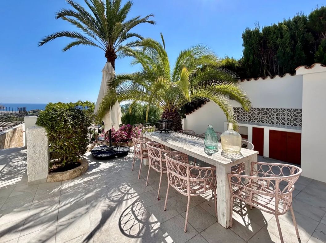 Villa avec vue panoramique sur la mer à Benimeit.