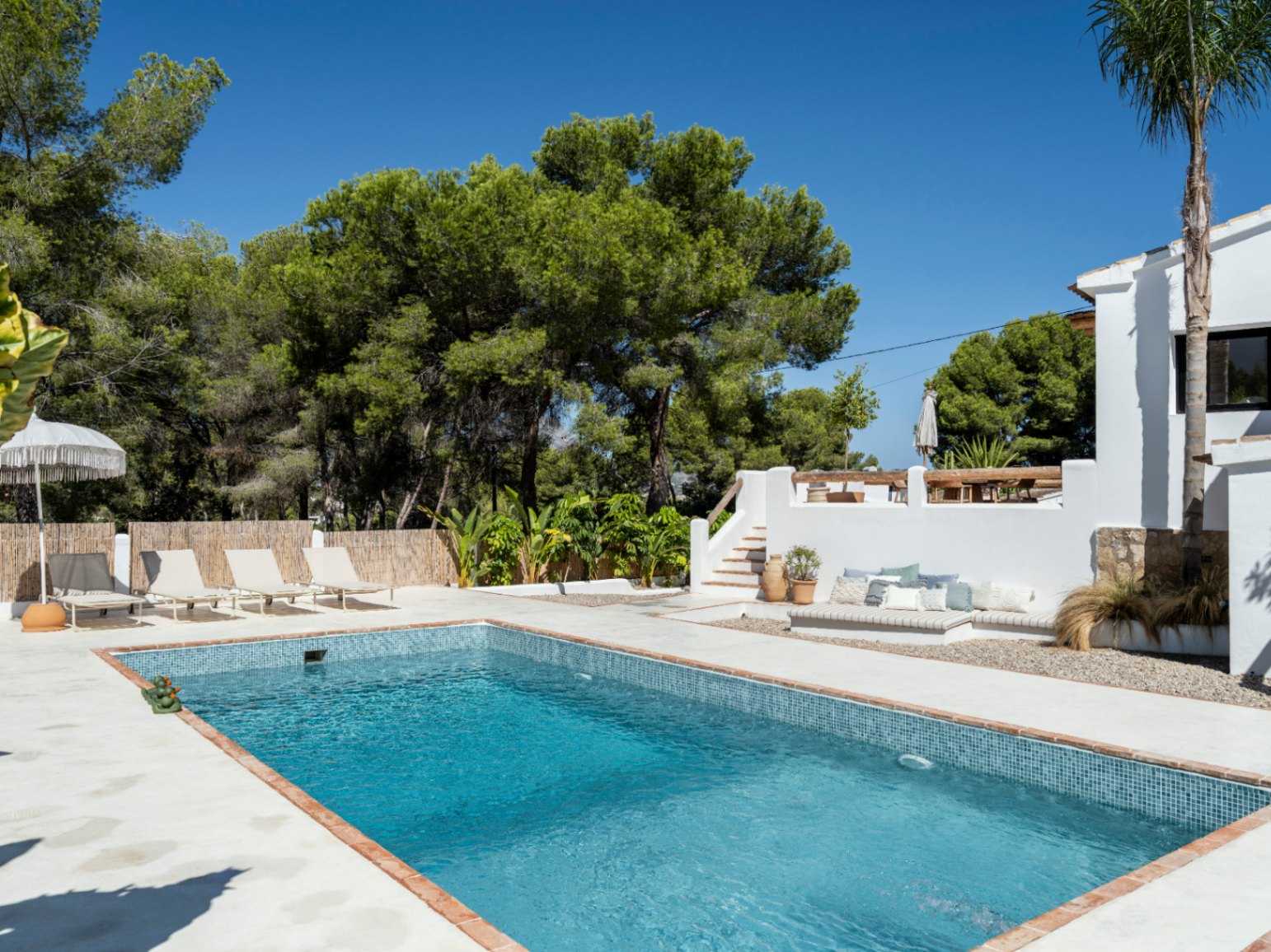 Chalet à vendre de 5 chambres avec piscine à Jávea