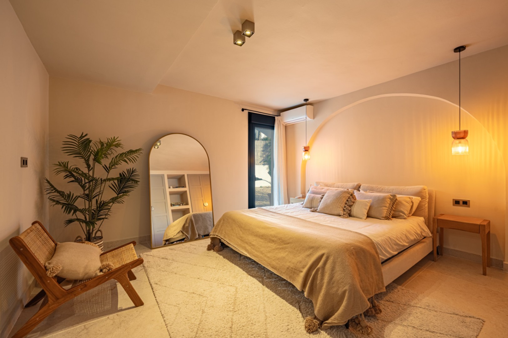 Chalet à vendre de 5 chambres avec piscine à Jávea