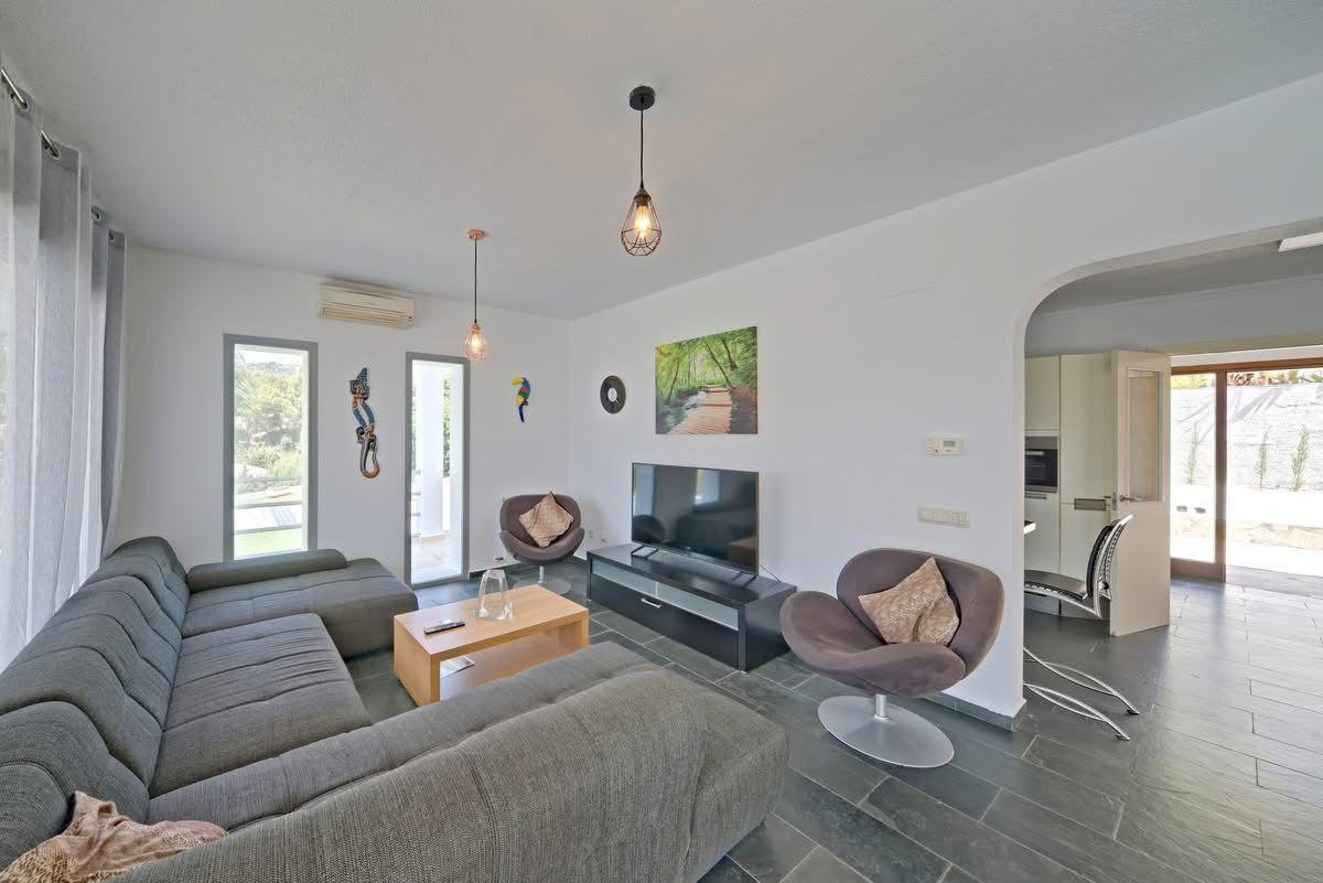 villa moderne avec vue sur la mer à La Fustera, Benissa Costa