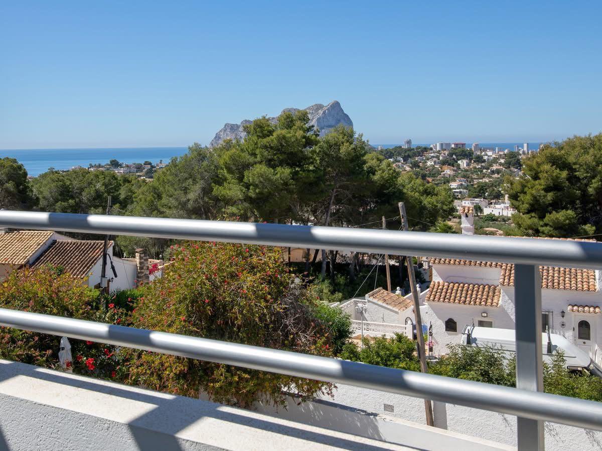villa moderne avec vue sur la mer à La Fustera, Benissa Costa
