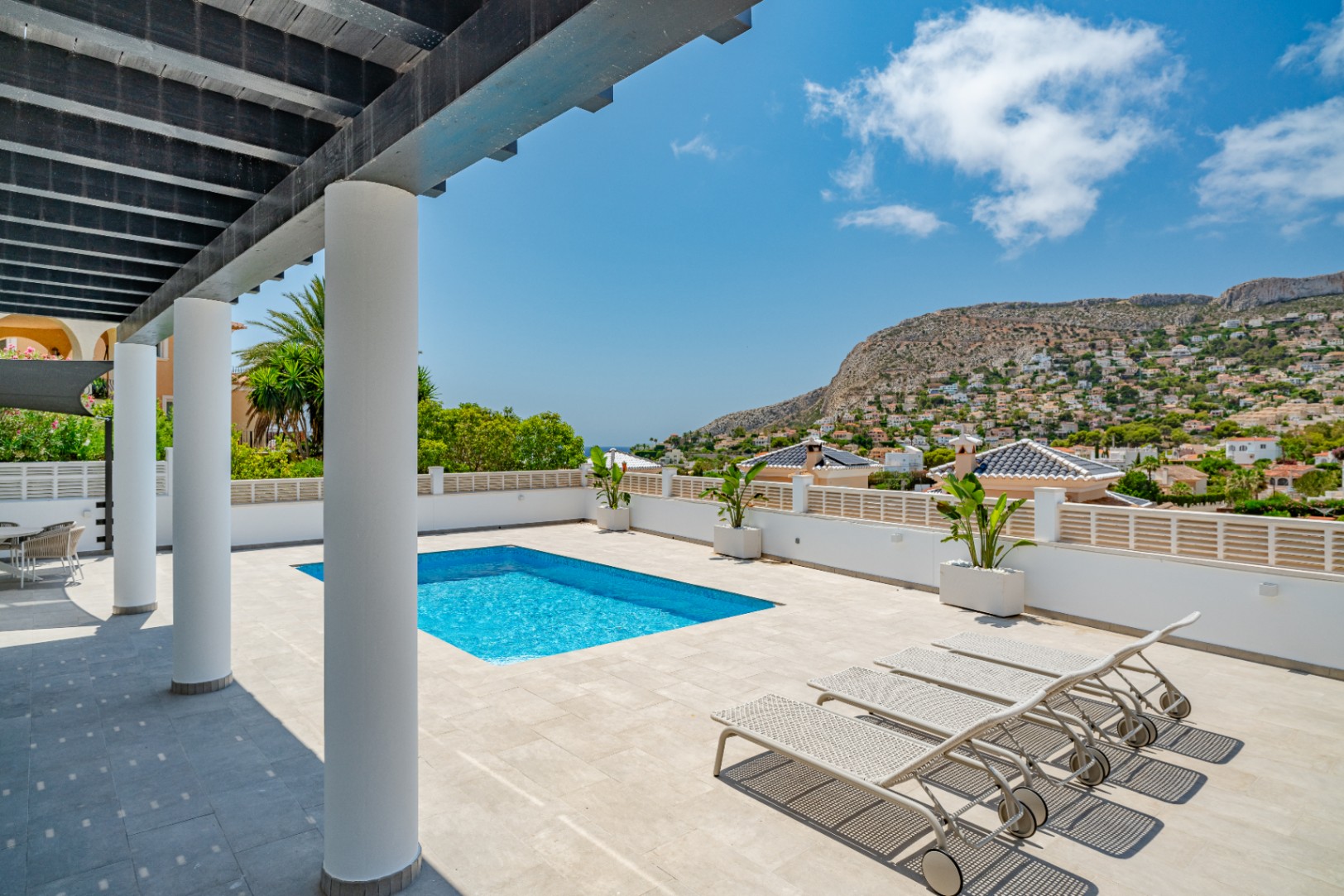 VILLA MODERNE AVEC VUE SUR LA MER À CALPE