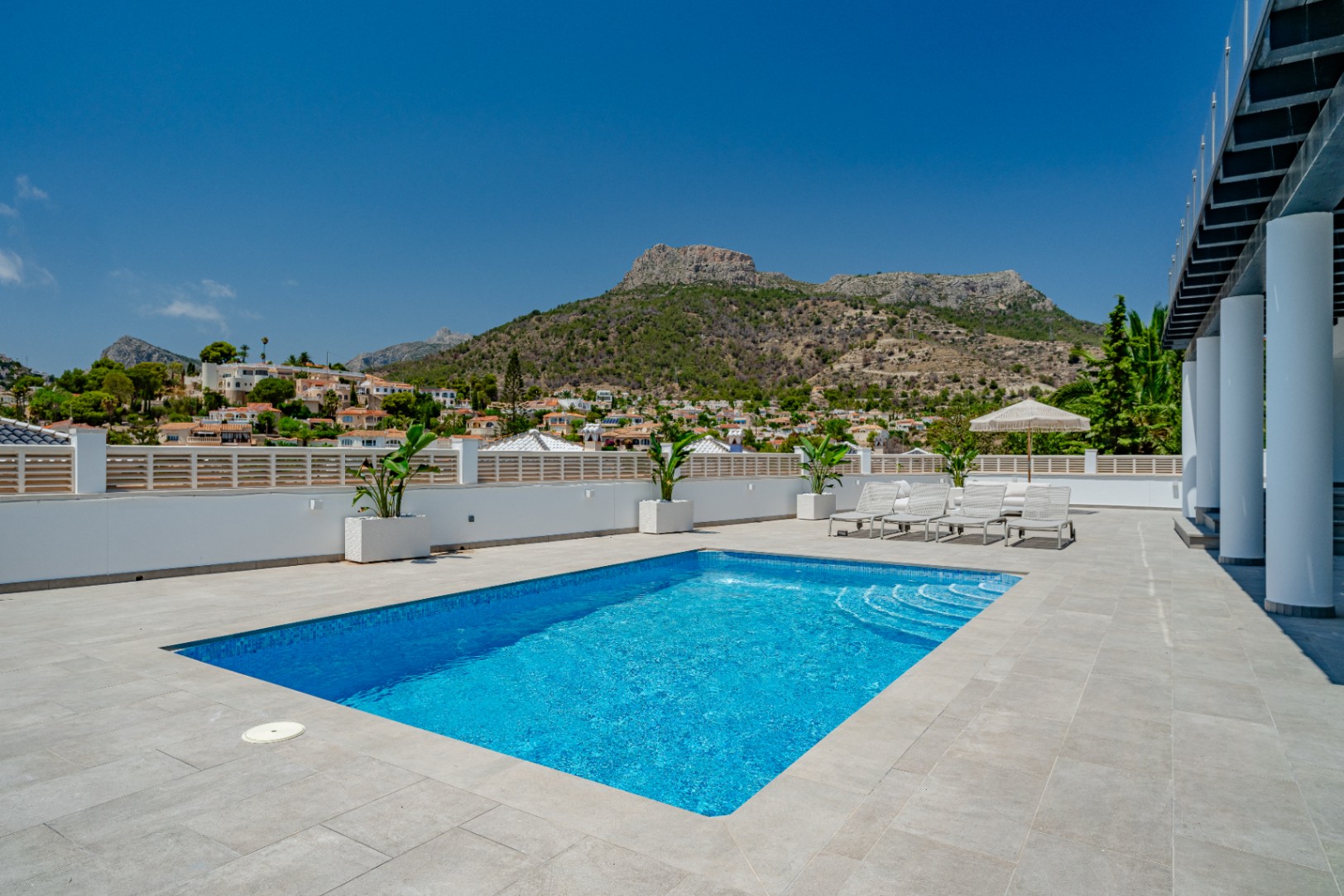 VILLA MODERNE AVEC VUE SUR LA MER À CALPE