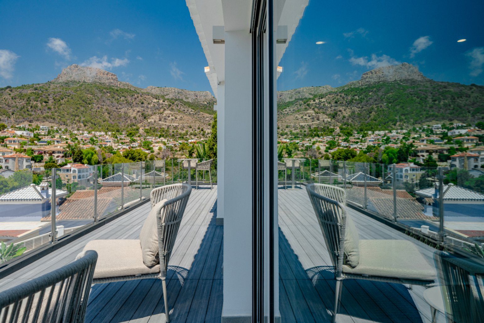 VILLA MODERNE AVEC VUE SUR LA MER À CALPE