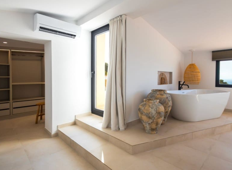 Lyxvilla med havsutsikt i Granadella, Jávea