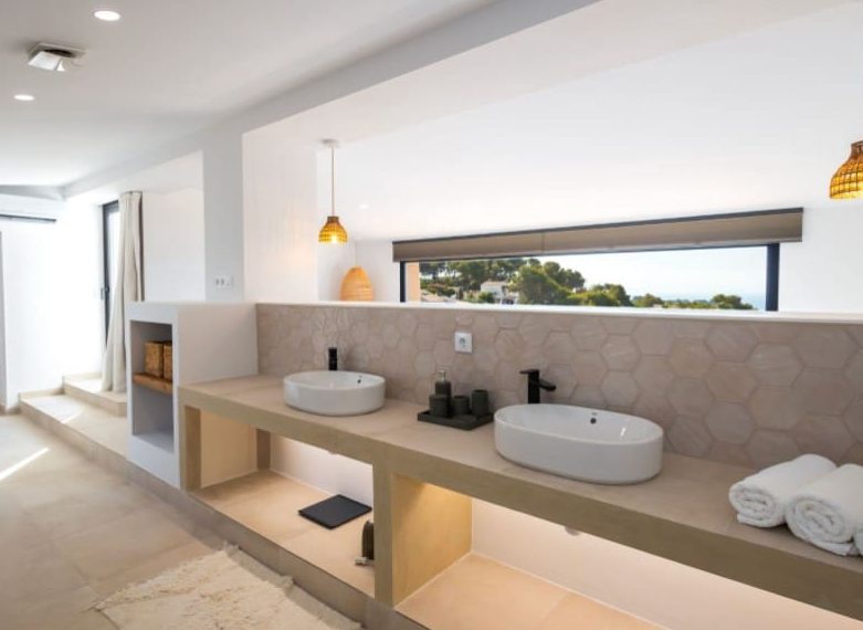 Lyxvilla med havsutsikt i Granadella, Jávea