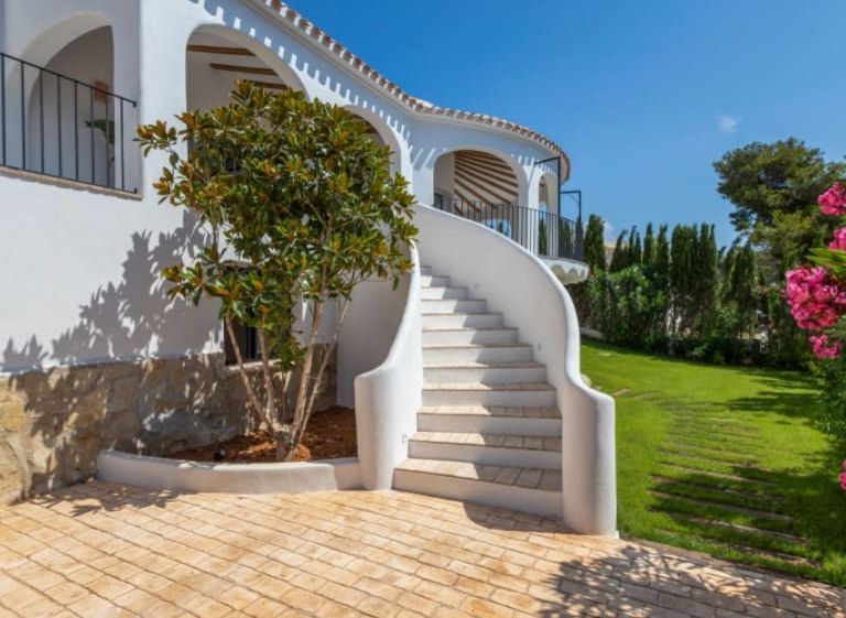 Lyxvilla med havsutsikt i Granadella, Jávea