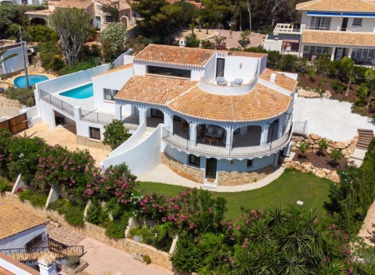Lyxvilla med havsutsikt i Granadella, Jávea