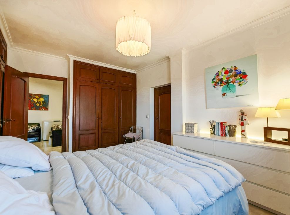 Villa mediterránea reformada con vistas al mar en Dénia – lista para entrar a vivir