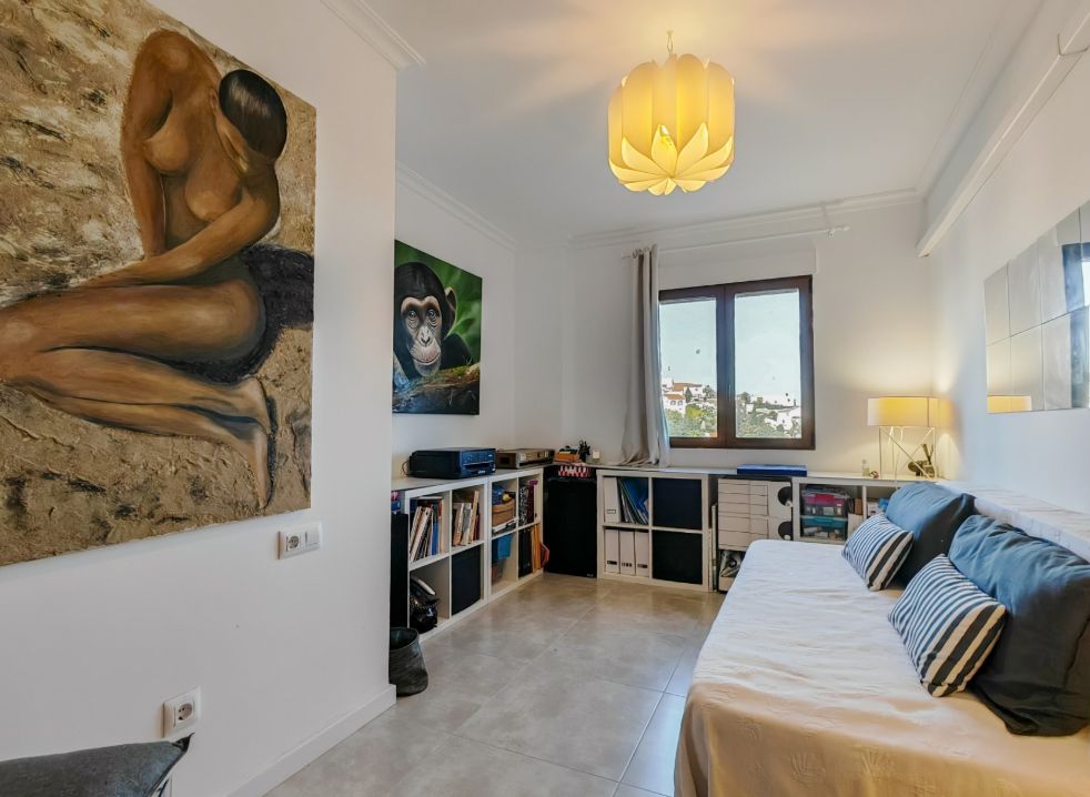 Villa mediterránea reformada con vistas al mar en Dénia – lista para entrar a vivir