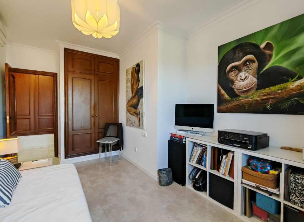 Villa mediterránea reformada con vistas al mar en Dénia – lista para entrar a vivir