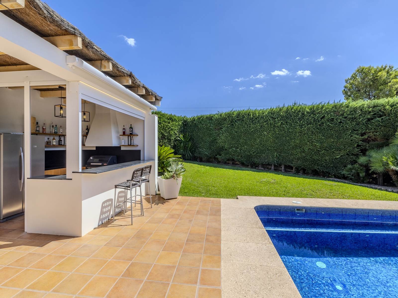 Villa de luxe avec domotique, piscine chauffée et vue sur le Montgó à Jávea