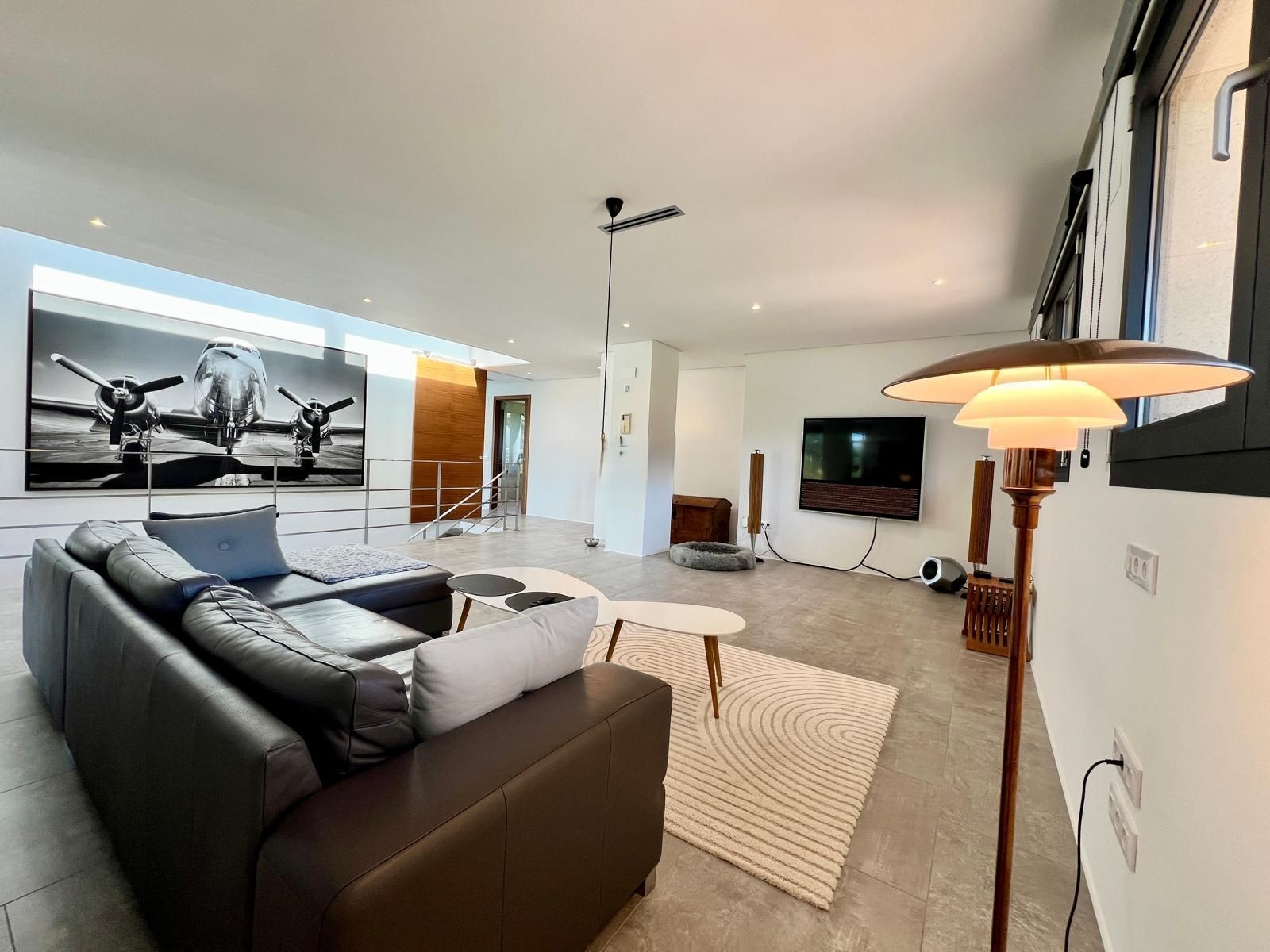 Villa de luxe contemporaine avec vue panoramique sur la mer à Jávea