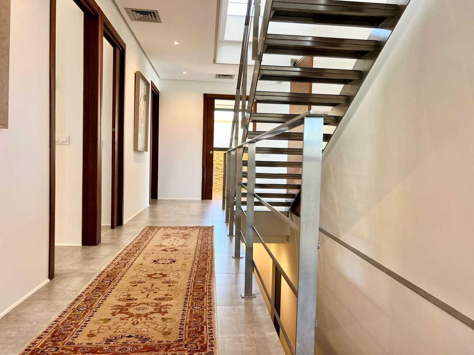 Villa de luxe contemporaine avec vue panoramique sur la mer à Jávea