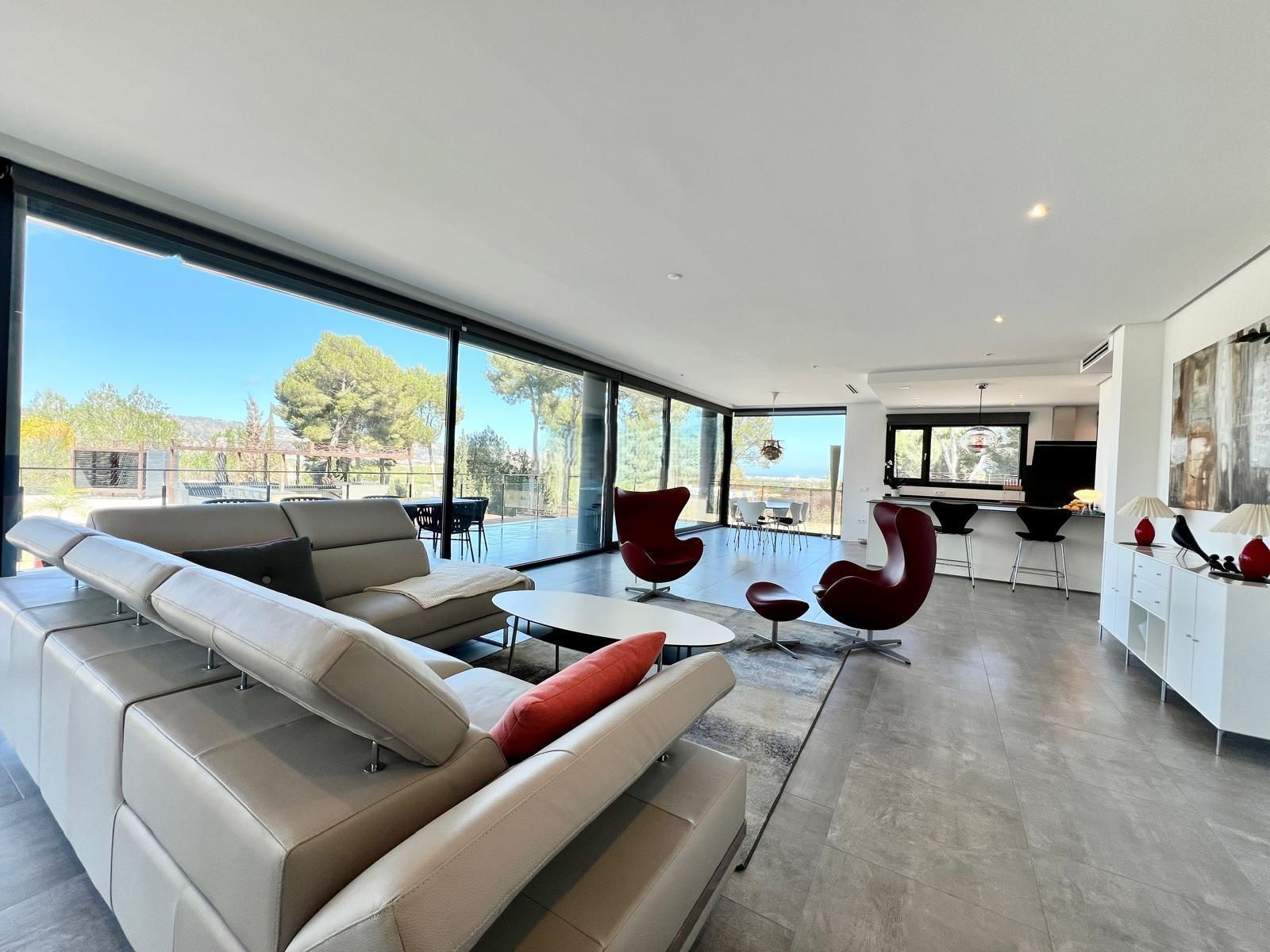 Villa de luxe contemporaine avec vue panoramique sur la mer à Jávea
