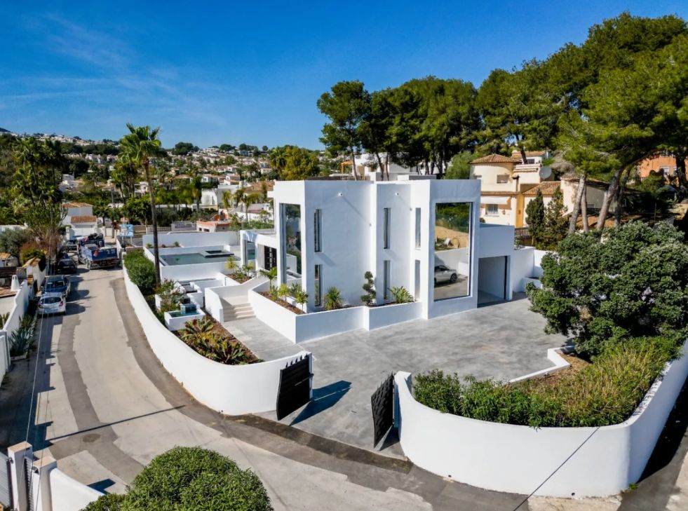 Villa neuve avec vue sur la mer et piscine avec jacuzzi à Moraira