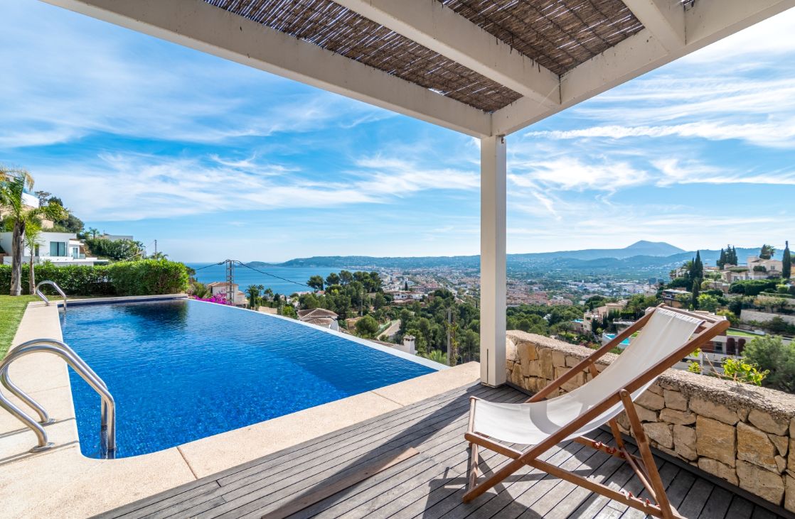 Villa design à La Corona, Jávea, avec vue sur la mer