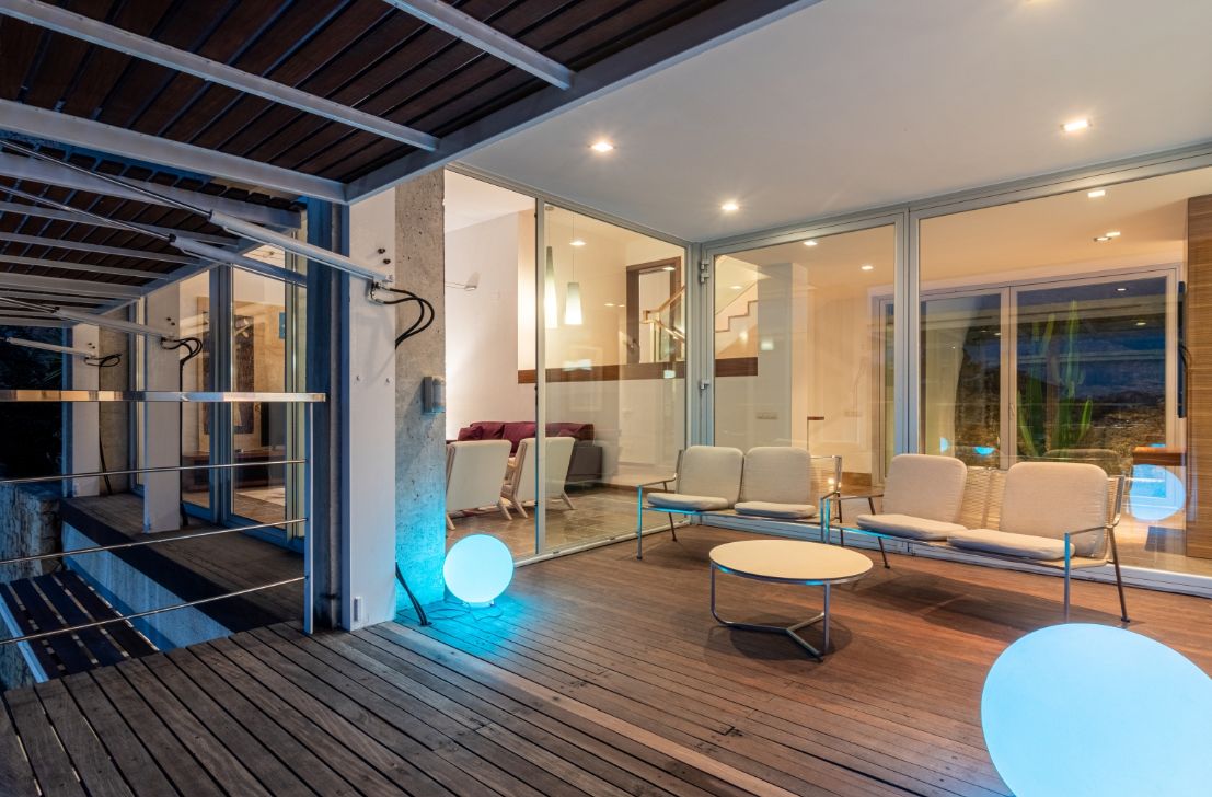 Villa design à La Corona, Jávea, avec vue sur la mer