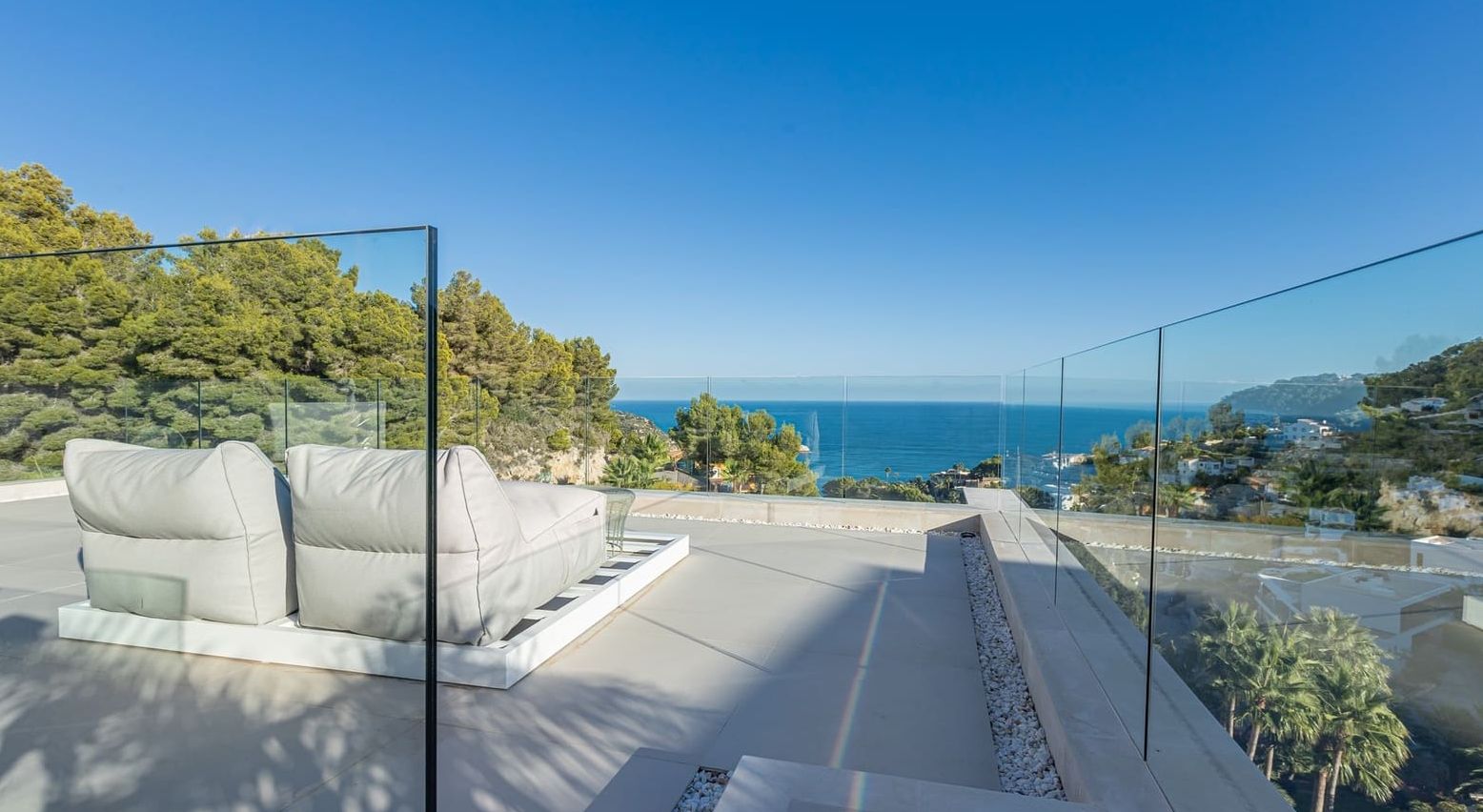 Luxury villa in Portichol, Jávea, with two infinity pools and sea views.