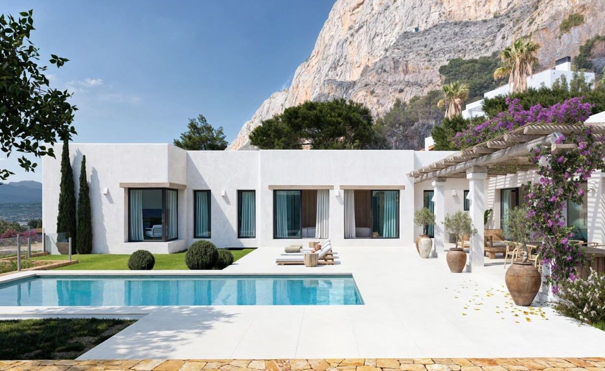 Villa de luxe neuve à Jávea, avec vues panoramiques et appartement indépendant.