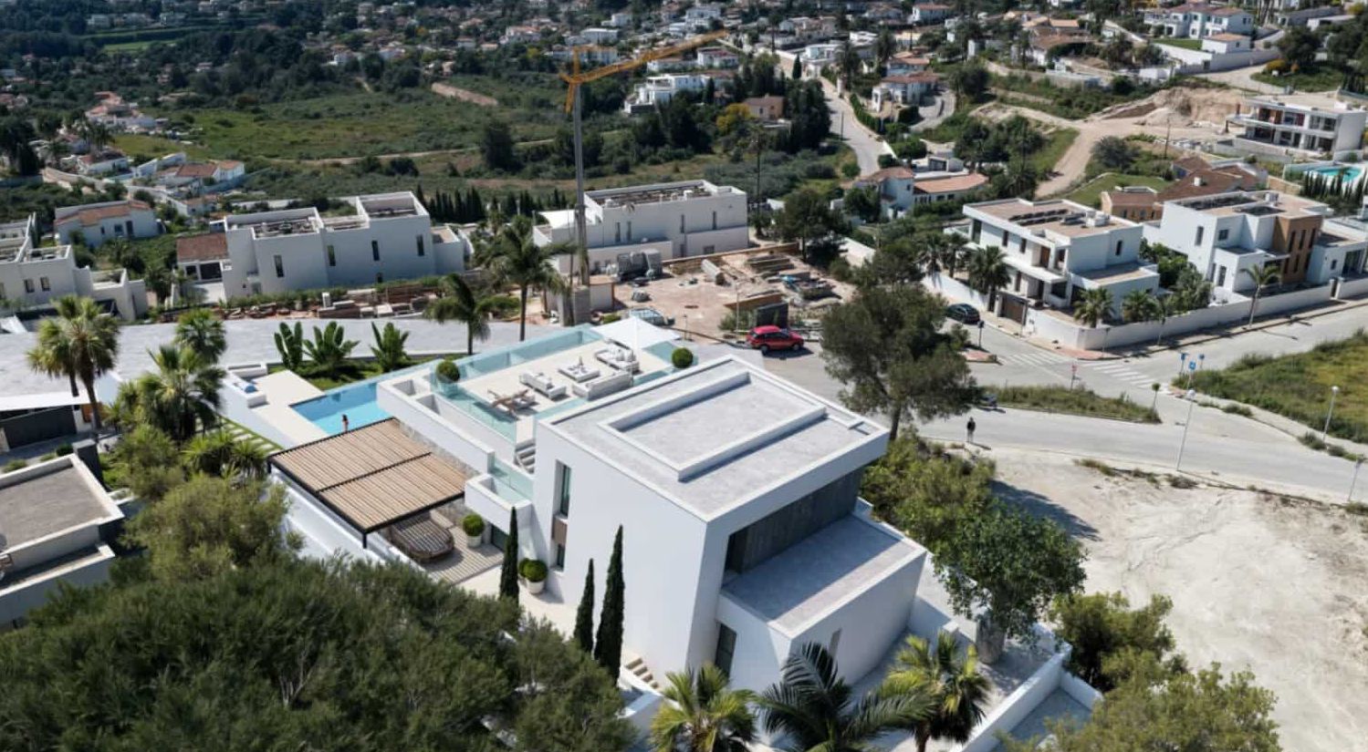 Villa neuve avec vue sur la mer et piscine à débordement à Moraira