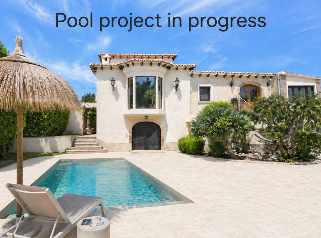 Villa rénovée avec grand terrain et vue sur le Montgó à San Nicolás, Dénia.