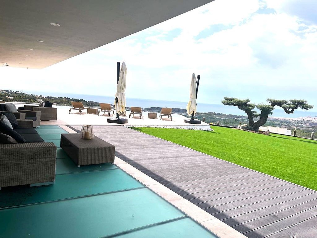 Exclusiva villa de lujo en Sierra Altea con vistas panorámicas al mar y piscina infinita