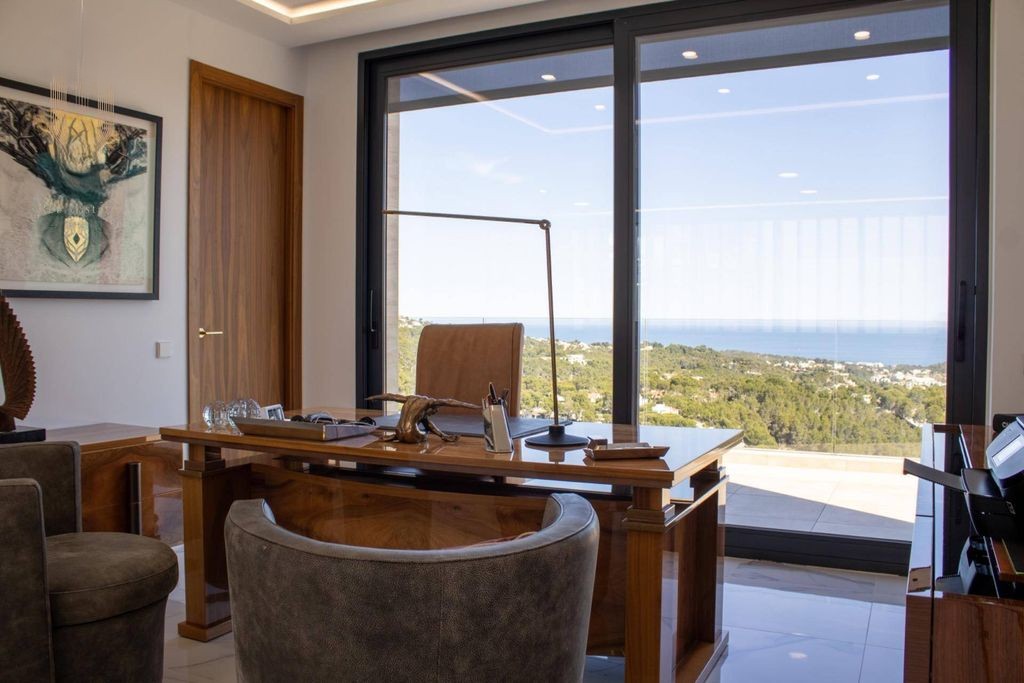 Exclusiva villa de lujo en Sierra Altea con vistas panorámicas al mar y piscina infinita