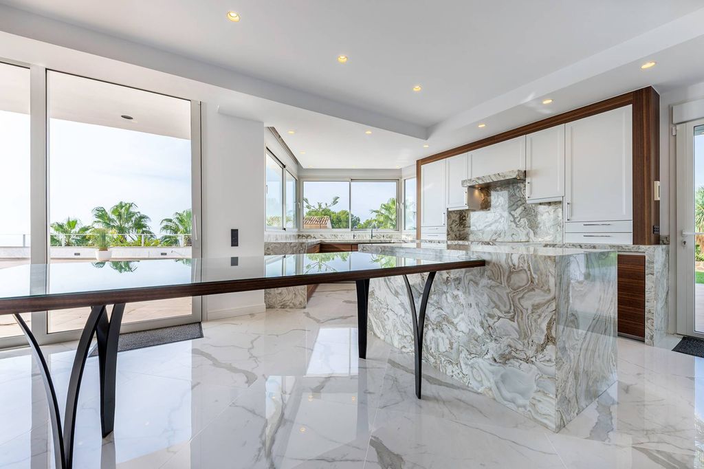 Villa de lujo en Sierra de Altea con vistas al mar y a la bahía de Altea