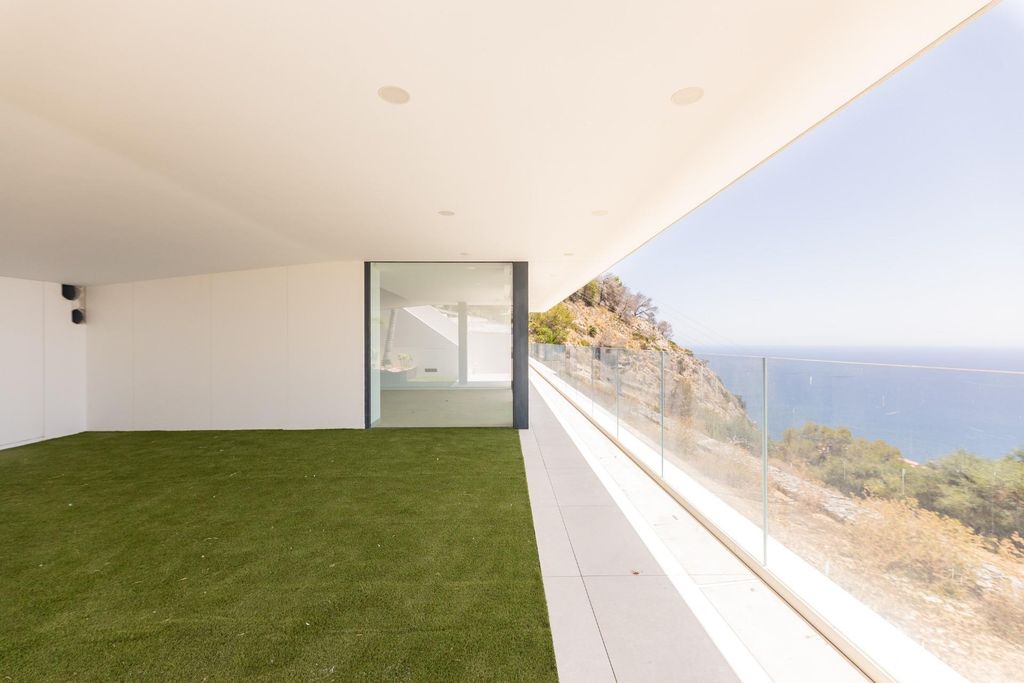 Luxury villa in Altea Hills with sea views, pool, and wellness area.