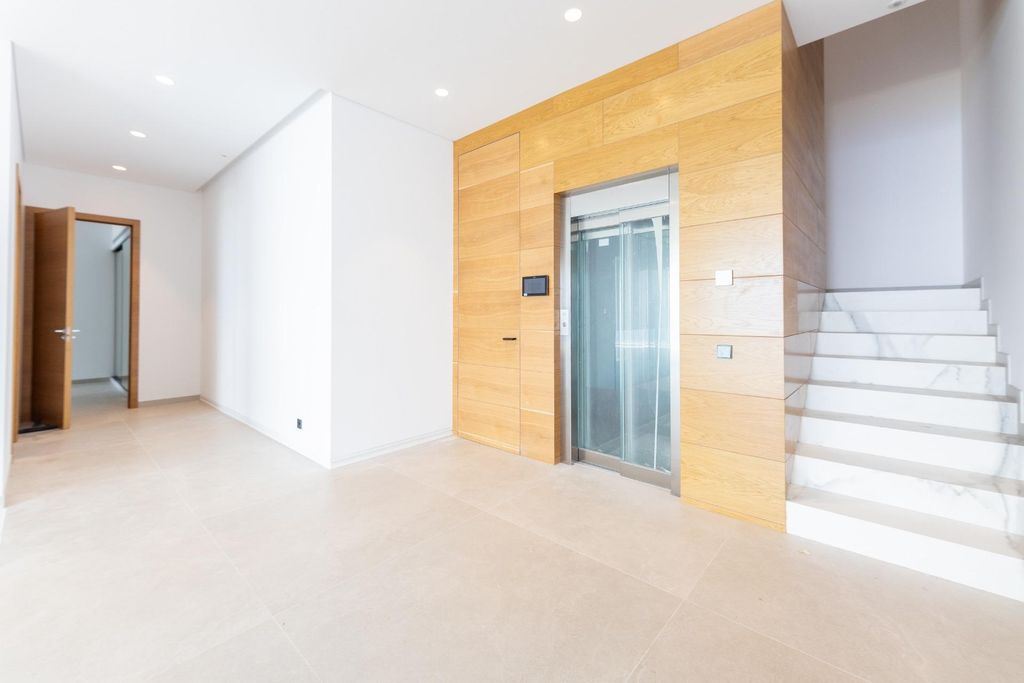 Luxury villa in Altea Hills with sea views, pool, and wellness area.