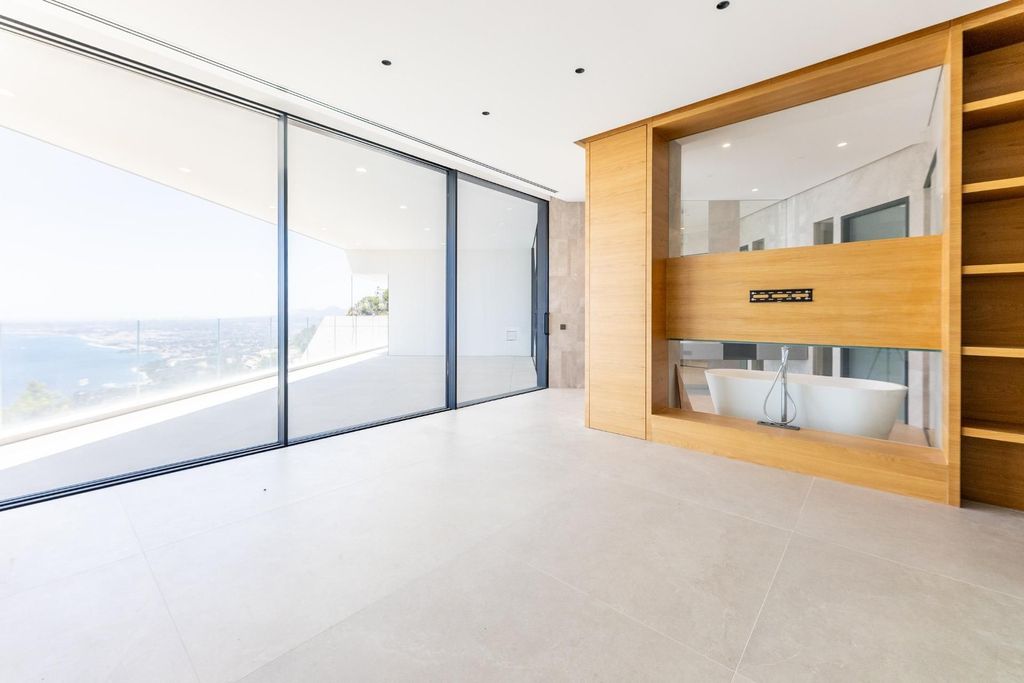 Luxury villa in Altea Hills with sea views, pool, and wellness area.