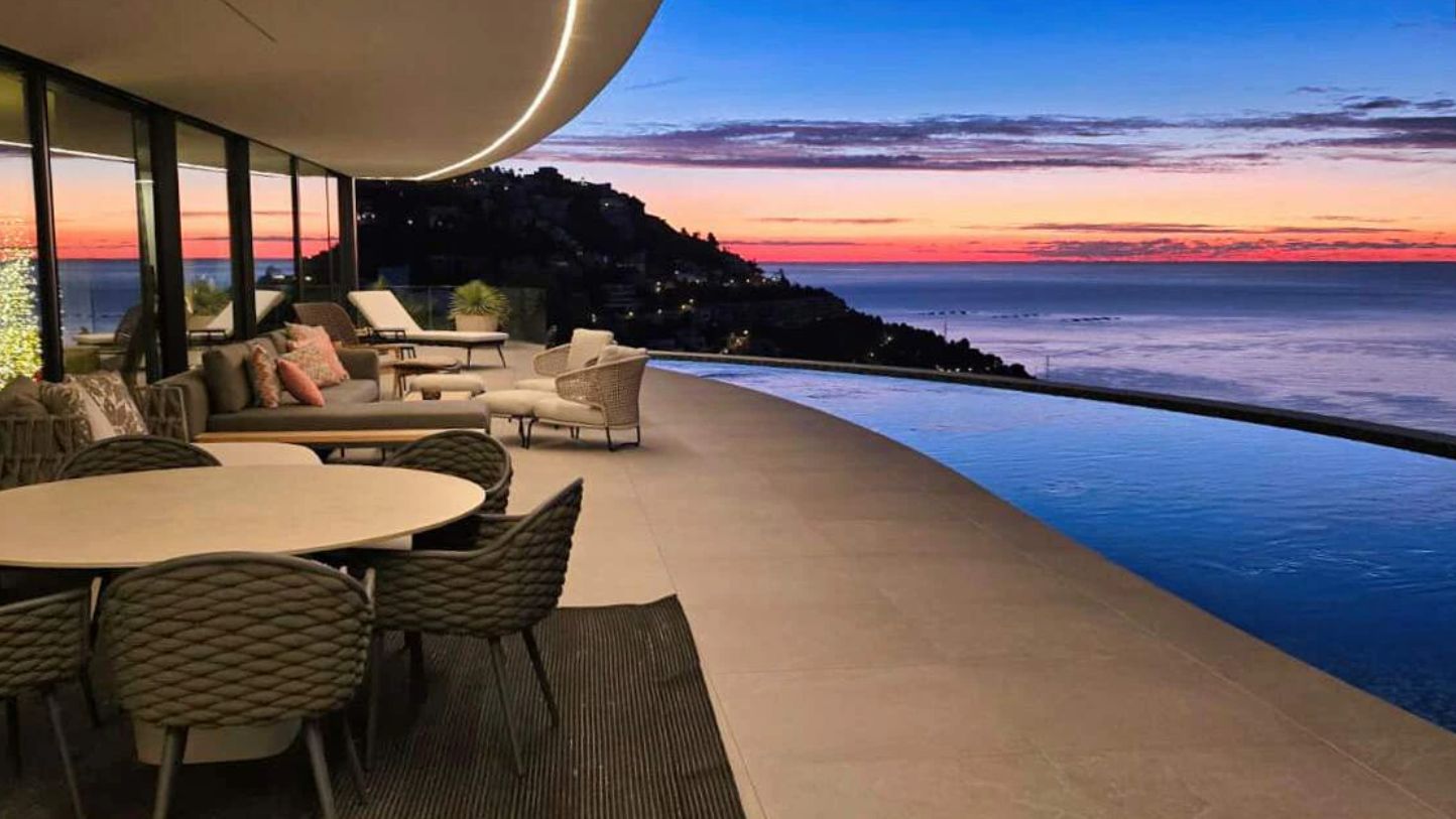 Luxury contemporary villa with panoramic sea views in Altea Sierra