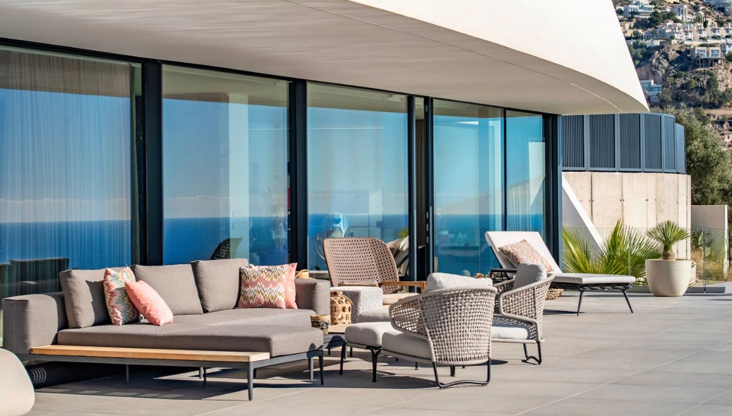 Luxury contemporary villa with panoramic sea views in Altea Sierra