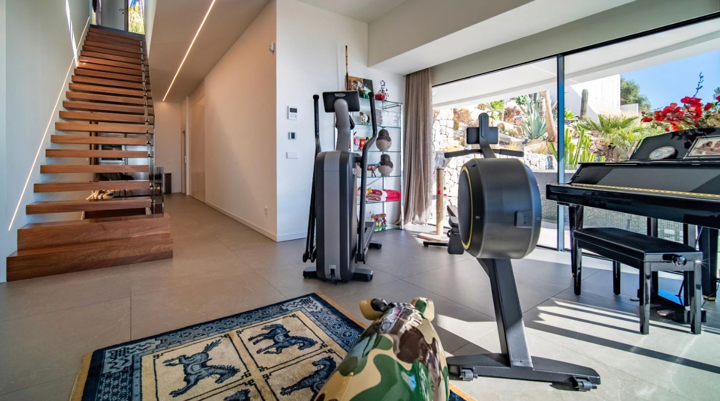 Luxury contemporary villa with panoramic sea views in Altea Sierra