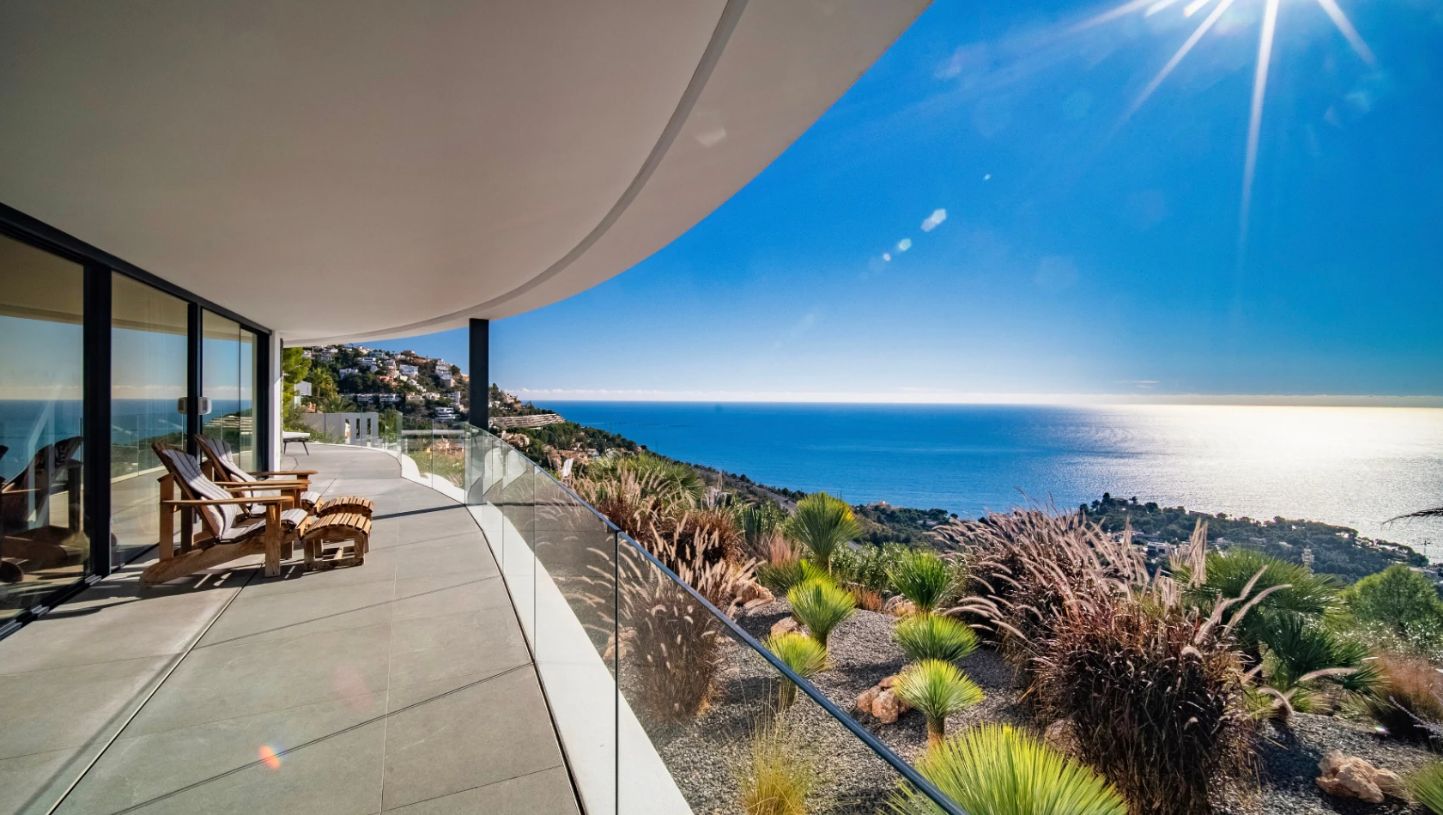 Luxury contemporary villa with panoramic sea views in Altea Sierra