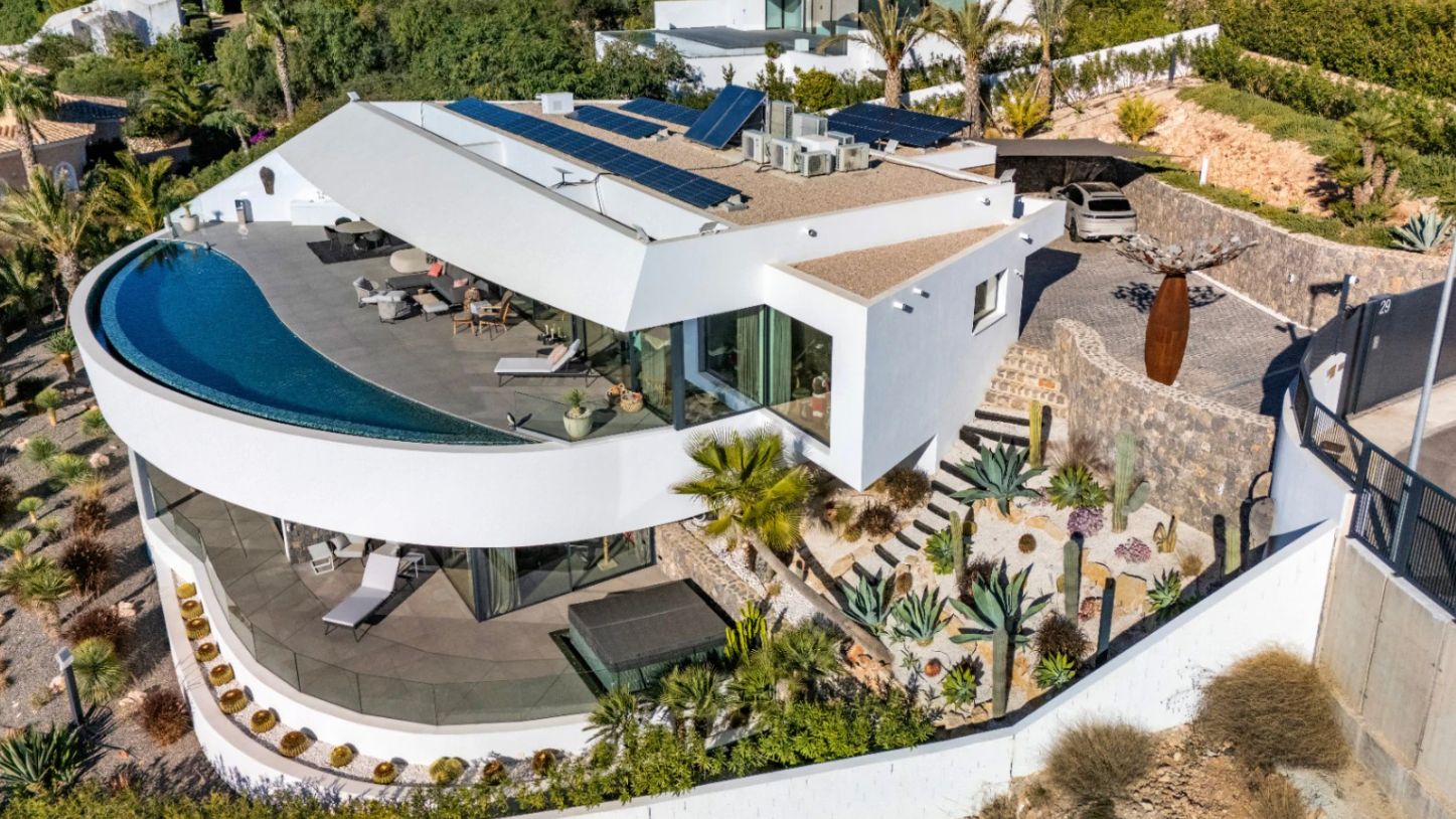 Luxury contemporary villa with panoramic sea views in Altea Sierra