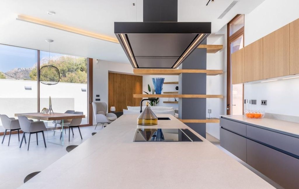 Moderne luxe villa met uitzicht op zee in Benidorm