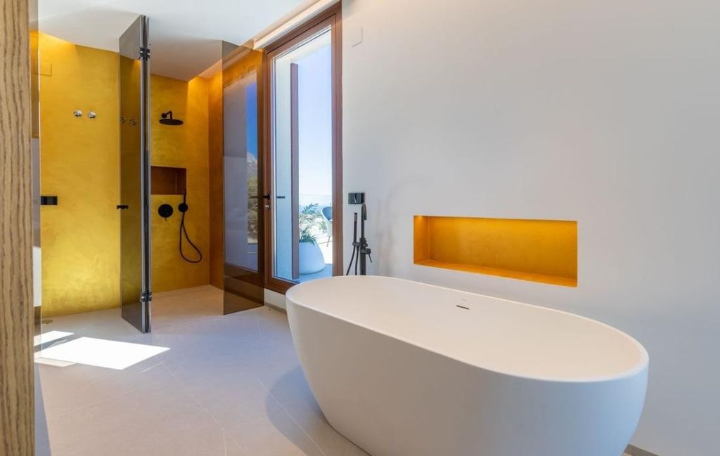 Moderne luxe villa met uitzicht op zee in Benidorm